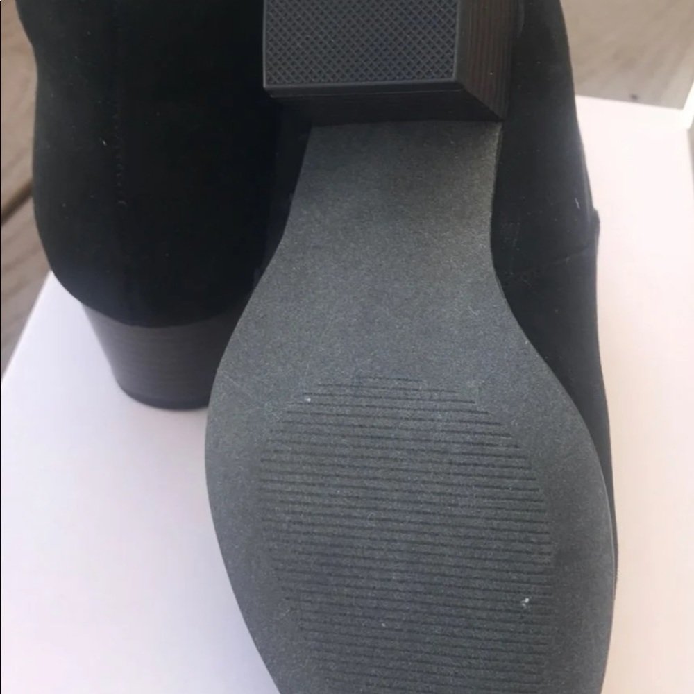 Booties - Picture 3 of 4